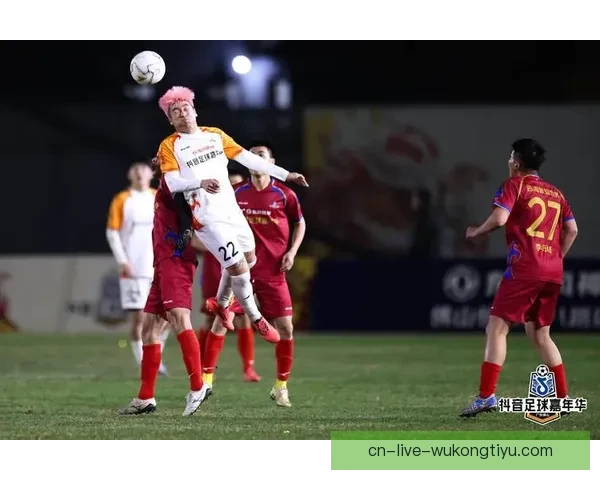 我要看热血足球直播带你感受巅峰对决与激情时刻不容错过的绿茵盛宴